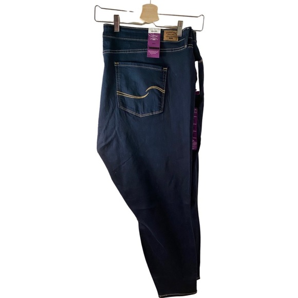 Signature by Levi’s Simply Stretch Mid-Rise Skinny jeans. Size 28S. Dark blue. - Picture 3 of 10